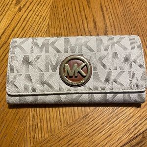 Michael Kors wallet